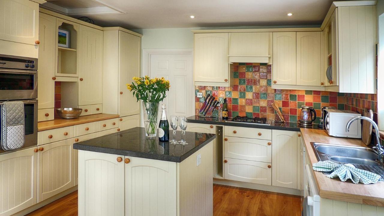 Bourton-on-the-Water Ivy Cottage מראה חיצוני תמונה